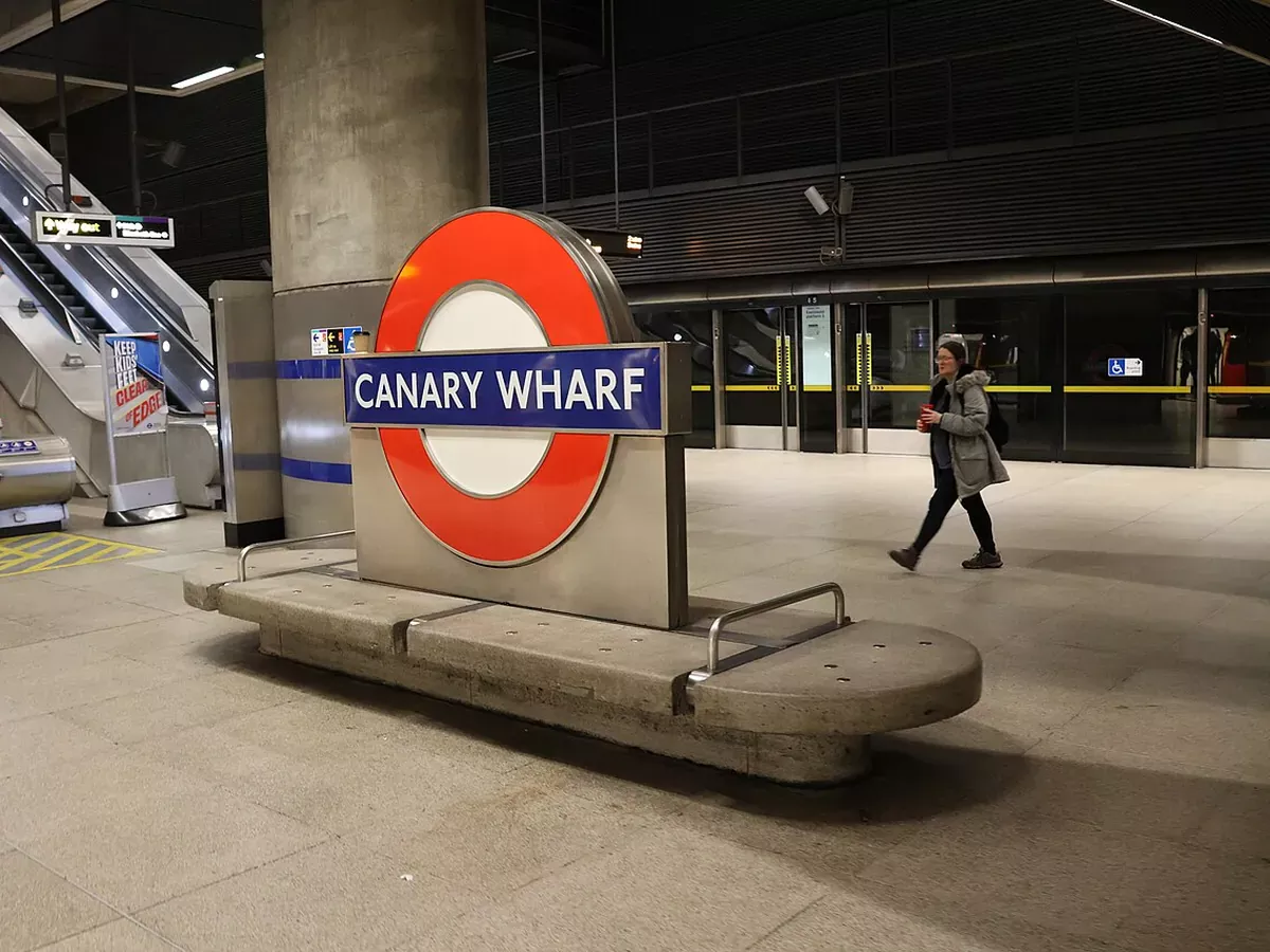 Canary Wharf station, Canary Wharf